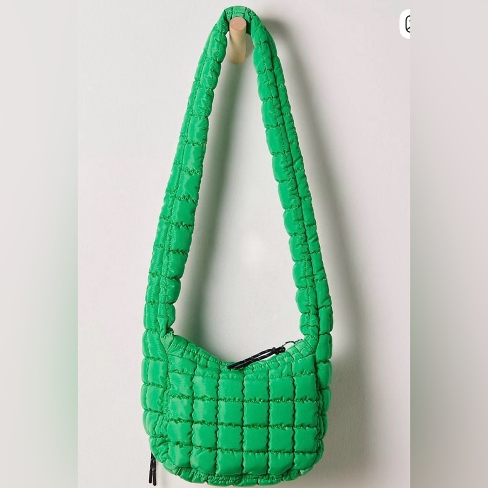 Free People Movement Quilted Baby Caryall Sling Bag Kelly Green $58 - Picture 4 of 6